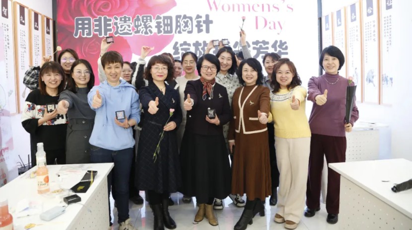 ag���޼�����������֯��չ�조���ˡ������Ͷ���Ů��ϵ�л